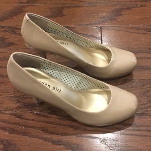 Madden Girl Getta Pumps size 8